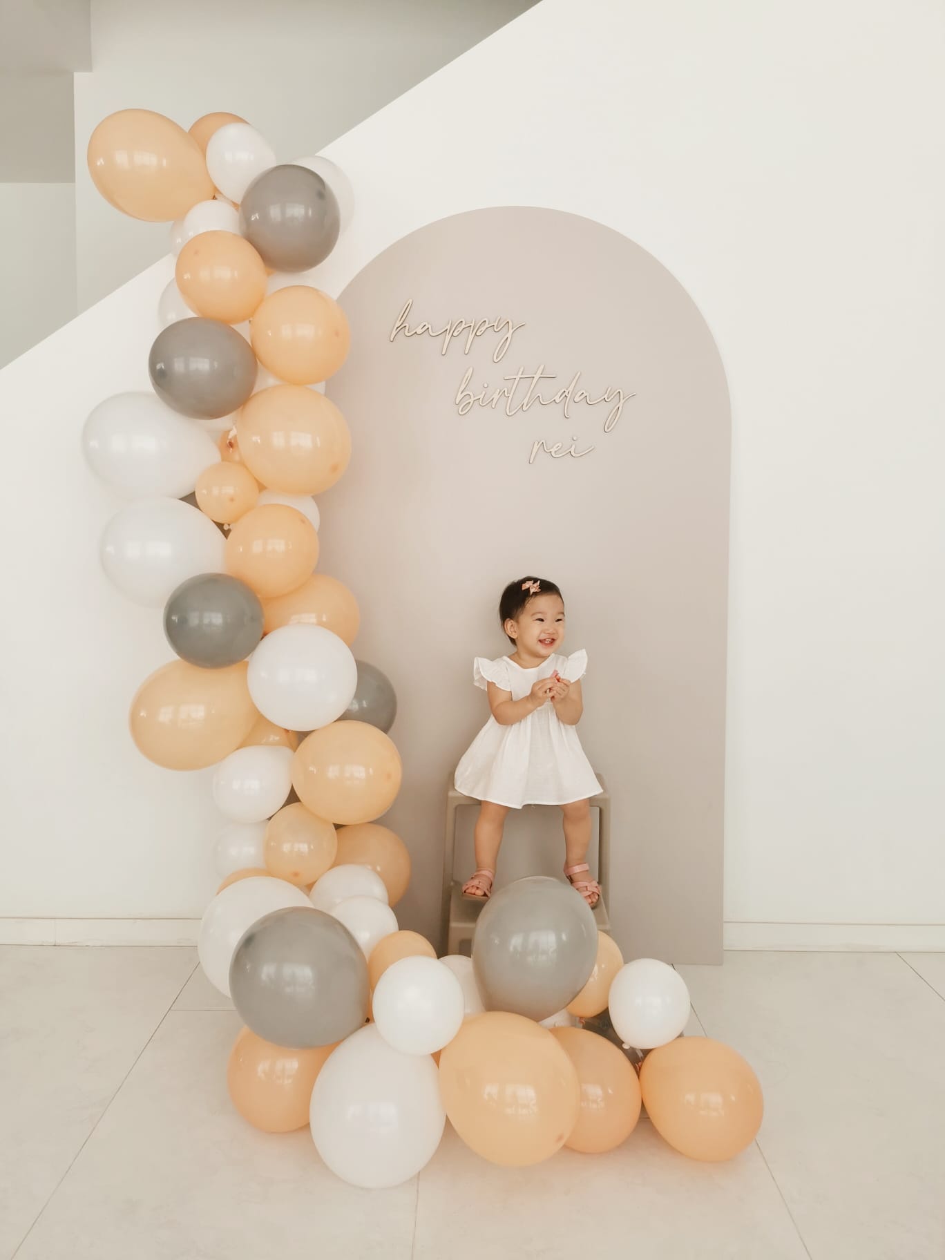 Backdrop Signage (Cursive) - Ohfriday!